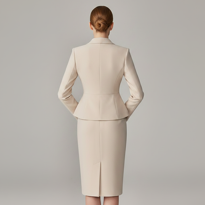 Blazer Bege com Lapela | Terno Feminino Elegante